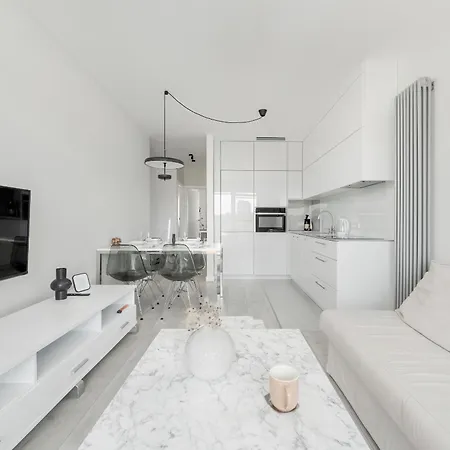 Miedziana Bright With Balcony & Parking By Renters *