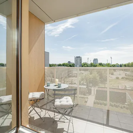 Miedziana Bright With Balcony & Parking By Renters * فروتسواف